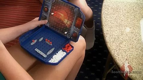 Ashley and Amber play Battlestrip