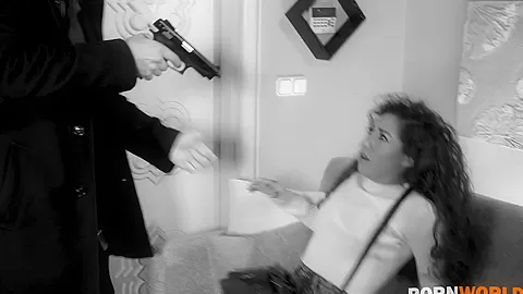 Sucking Her Smuggler - PornWorld