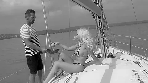 Sailboat Cumshots - PornWorld