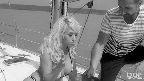 Sailboat Cumshots - PornWorld