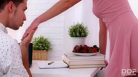 Popping Candy's Cherry - PornWorld
