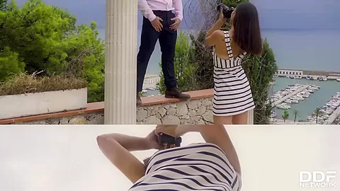 Photographer Blows Model - PornWorld