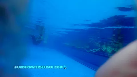 Hot Teen 18+ Gets Orgasm With The Jet Stream