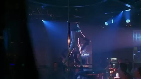 Demi Moore - Striptease (1996)