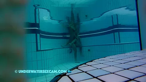 They Look For An Unobserved Place For Fucking