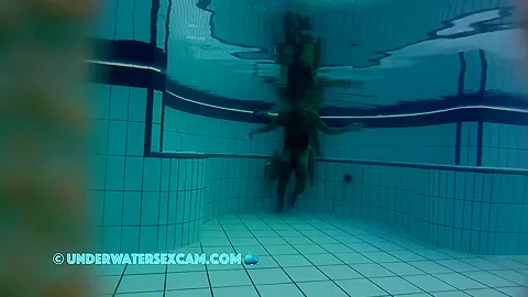 They Look For An Unobserved Place For Fucking