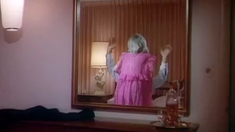 Chesty Morgan - Deadly Weapons