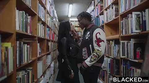 BLACKED This BBC queen finds black nerd with huge cock !