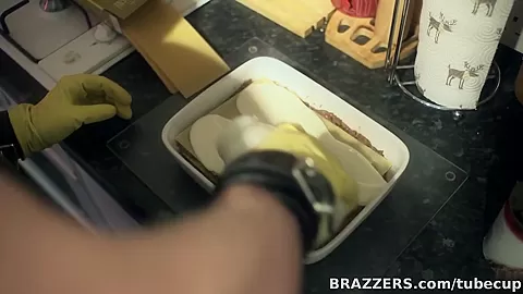 Real Wife Stories: Mistress Moore And Her Manservant