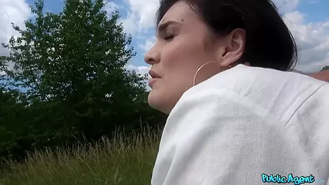 Milf Fucks Stranger For His Cash - PublicAgent