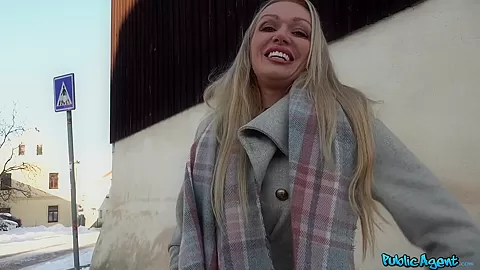 Sexy Busty Cougar Housewife Fucked - PublicAgent