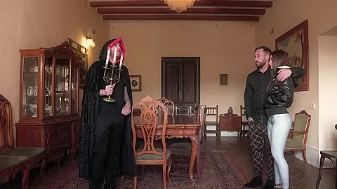 Threesome in a Dungeon - PornWorld