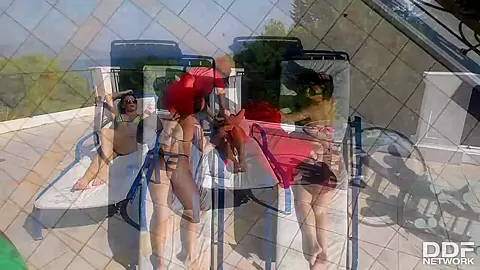 Three Way Pussy Play - PornWorld