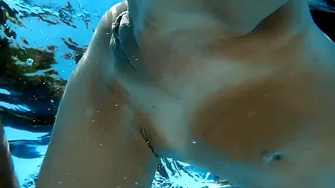 Hottest Hungarian Milf Angelica Gets Horny Underwater