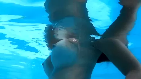 Hottest Hungarian Milf Angelica Gets Horny Underwater