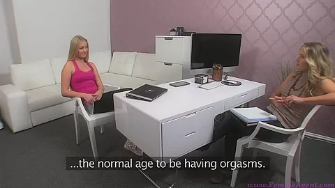Femaleagent video: Cayla