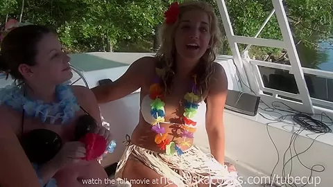 wild naked hula party in party cove lake ozarks missouri