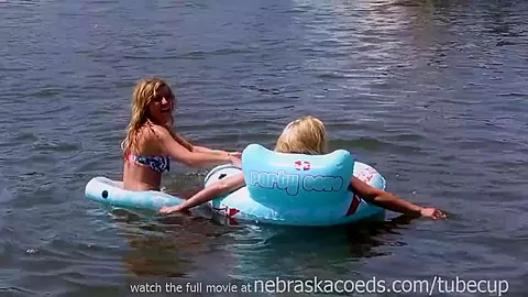 wet and wild babes on vacation