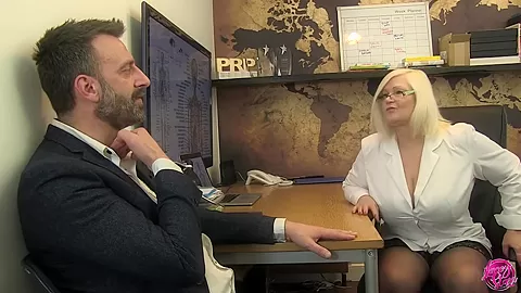 LACEYSTARR - Dr Lacey Meets Pascal
