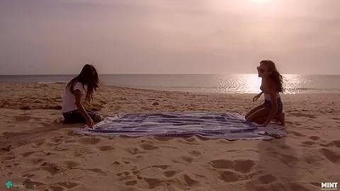 Meeting Talia Playa De Bolonia 2 - Sex Movies Featuring Katya-Clover