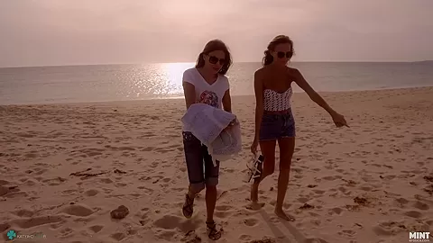Meeting Talia Playa De Bolonia 2 - Sex Movies Featuring Katya-Clover
