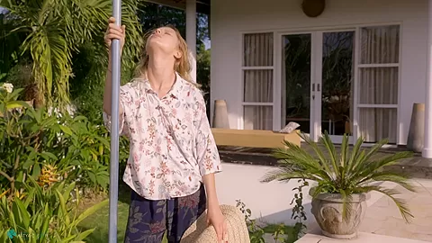 Aquawoman - Sex Movies Featuring Katya-Clover