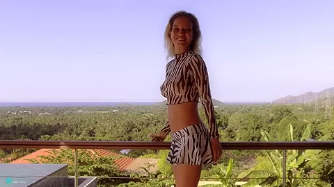 Sunny Girl - Sex Movies Featuring Katya-Clover