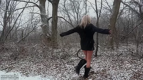 Nikki Christmas 2017
