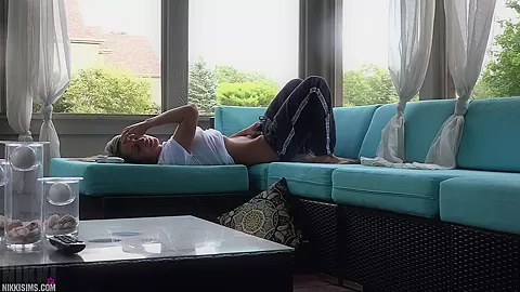 Nikki Horny TV Video