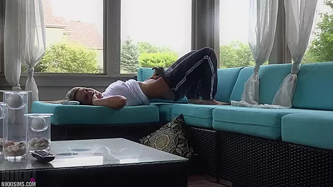 Nikki Horny TV Video