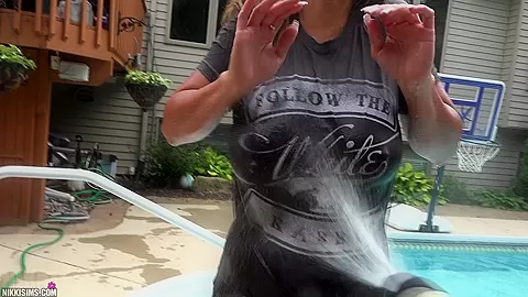 Nikki Pool Cleaner Video