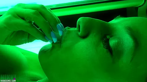 Nikki Tanning Ice Video