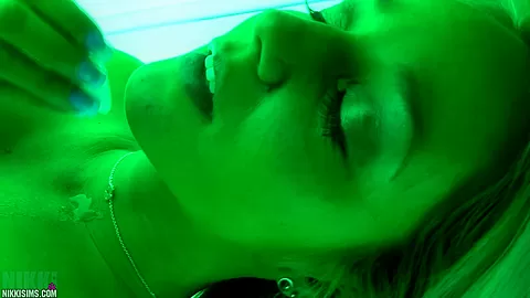 Nikki Tanning Ice Video