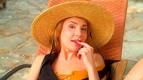 Sunbathing 2 - Lea Rose - MetArtX