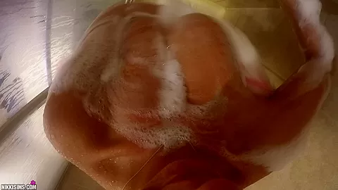 Nikki Shower POV