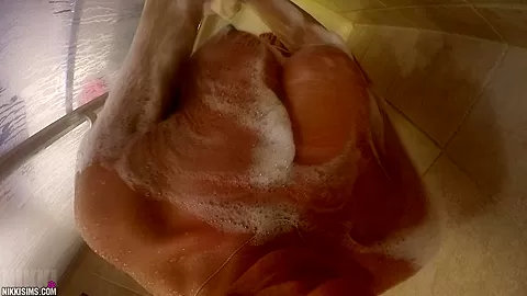 Nikki Shower POV