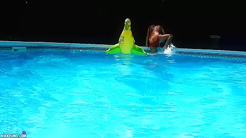 Nikki Gecko Cowboy Video
