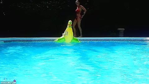 Nikki Gecko Cowboy Video