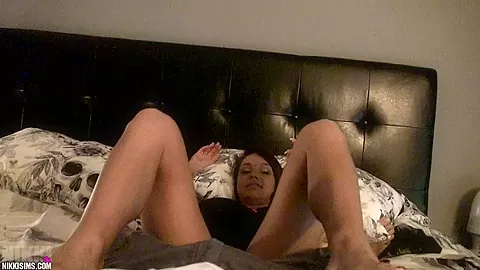 Nikki feet Fun