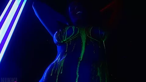 Nikki Black Light Pony Video