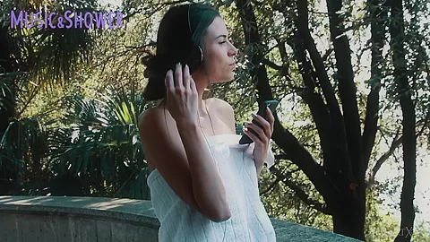 Music Shower - Valeria A - MetArtX