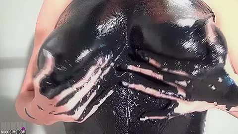 Nikki Pain TIT Black