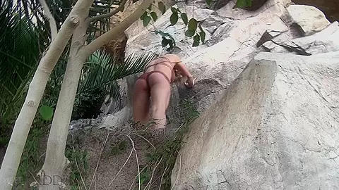 Madden On Rocks
