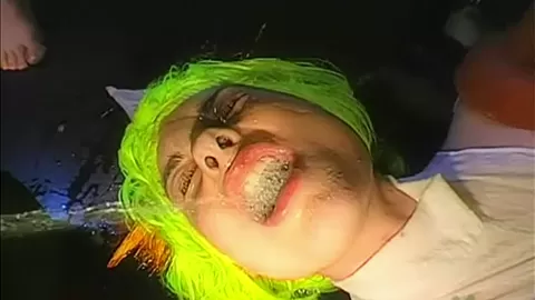 Hardcore Pissing gangbang - GGGSexbox