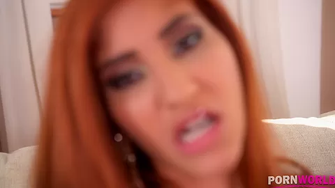 Luscious Latina Pleases Her Pink - PornWorld