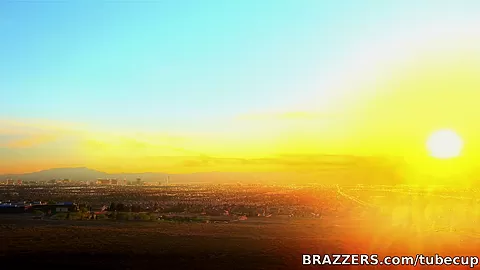 Pornstars Like it Big: To Live and Fuck in L.A. 2