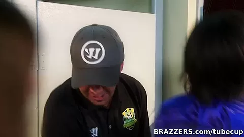Big Tits In Sports: Super Hole XLVII
