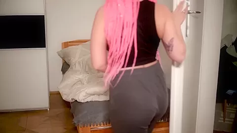 Vienna Sausages and the Two Horny Pussy