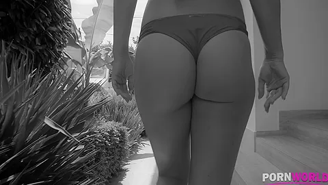 Bikini Babe Footjobs Poolside - PornWorld