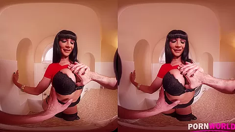 Bathtime Blowjob - PornWorld